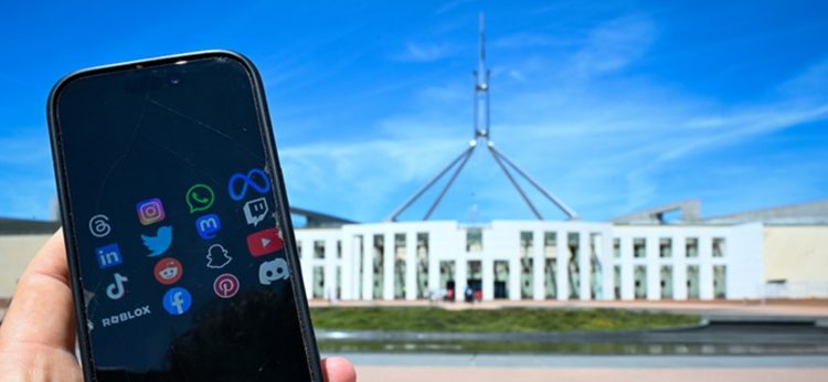 Αυστραλία: Απενεργοποίηση 5 εκατομμυρίων λογαριασμών κοινωνικής δικτύωσης εφήβων