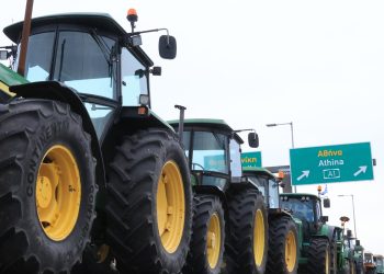 Με ΜΑΤ απαντάει η Κυβέρνηση στα αγροτικά αιτήματα