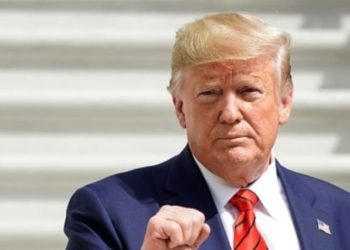 Ο Τραμπ χλευάζει την άμυνα της Γροιλανδίας: «Βασίζεται σε δύο έλκηθρα με σκύλους»