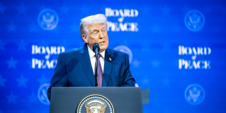 Πώς ταπεινώθηκε ο Τραμπ στο Νταβός από το ευρωπαϊκό κεφάλαιο