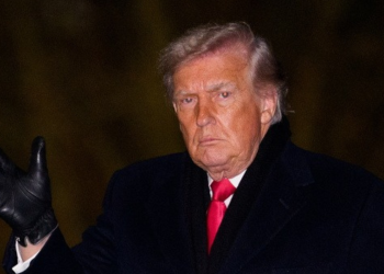 Τραμπ: Χωρίς εμένα το ΝΑΤΟ θα βρισκόταν στο χρονοντούλαπο (live)