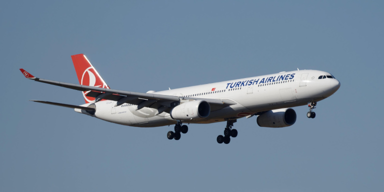 Turkish Airlines: Φάρσα η απειλή για βόμβα – Η πτήση προσγειώθηκε εκτάκτως στη Βαρκελώνη