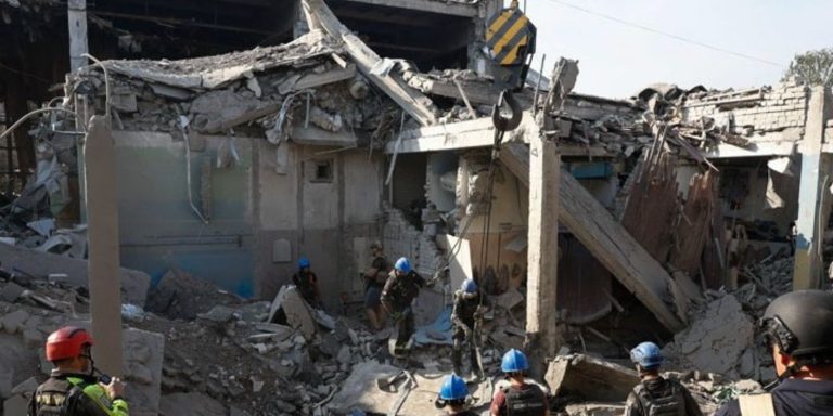 Σφυροκόπημα της Ρωσίας στο Χάρκοβο με 20 πυραύλους – Τέσσερις νεκροί και έξι τραυματίες