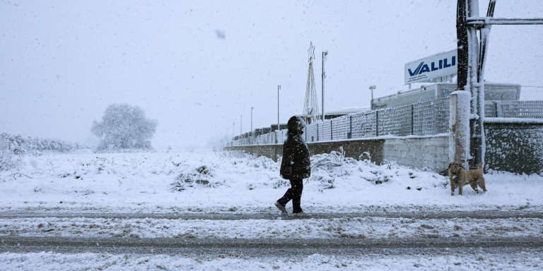 Κλειστά τα σχολεία τη Δευτέρα στη Φλώρινα λόγω έντονης χιονόπτωσης
