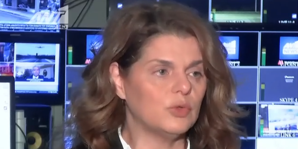 Με αναφιλητά αποχαιρέτησε τον Γιώργο Παπαδάκη η αρχισυντάκτριά του: Μαζί του έμαθα τι σημαίνει ευθύνη (βίντεο)