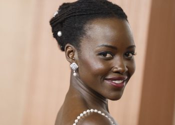 Γιατί η μαύρη «Ωραία Ελένη» εξόργισε τους Αχαιούς του πληκτρολογίου