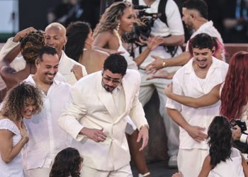 Θέαμα και Δημοκρατία στο Super Bowl