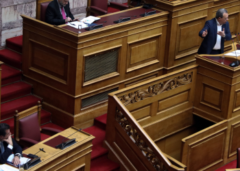 Σκληρή αντιπαράθεση Φάμελλου-Πλεύρη για την Χίο