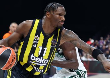 Ο Παναθηναϊκός έριξε τη «βόμβα» και φέρνει Χέις Ντέιβις