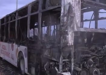 Θεσσαλονίκη: Φωτιά σε λεωφορείο εν κινήσει