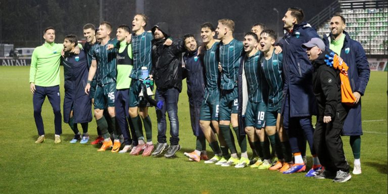 Λεβαδειακός: Θέλει να γράψει ιστορία – Ατελείωτες ουρές για ένα εισιτήριο ενόψει ΟΦΗ (βίντεο)