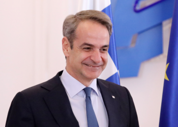 Συνταγματική αναθεώρηση: Ελιγμός Μητσοτάκη στο αδιέξοδο των συναινέσεων