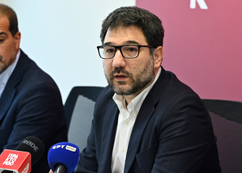 Ναυάγιο στη Χίο: Ηλιόπουλος και Σακελλαρίδης αμφισβητούν την επίσημη εκδοχή (βίντεο)