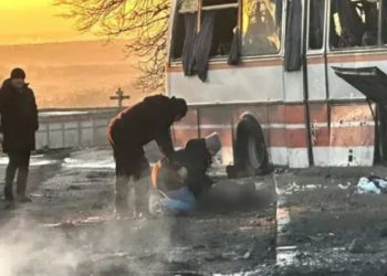 Ουκρανία: Φονικό ρώσσικο πλήγμα σε λεωφορείο μεταλλωρύχων στην Ντνιπροπετρόφσκ