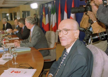 Ανδρέας Παπανδρέου και Ευρώπη: Όταν η Ελλάδα δεν ήταν δεδομένη