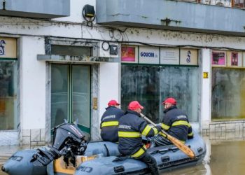 Πορτογαλία: Εκκενώσεις στην Κοΐμπρα λόγω πλημμυρών και κινδύνου φραγμάτων