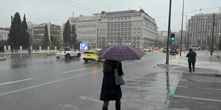 Κακοκαιρία: Τι ώρα αναμένεται να βρέξει στην Αττική – Live η εξέλιξη των φαινομένων