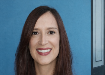 Δύο ευρώ το λίτρο και 60% φόροι: Ποιος κερδίζει από την ακρίβεια;