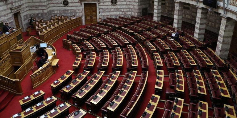 Το ρουσφέτι φοράει πλέον dashboard