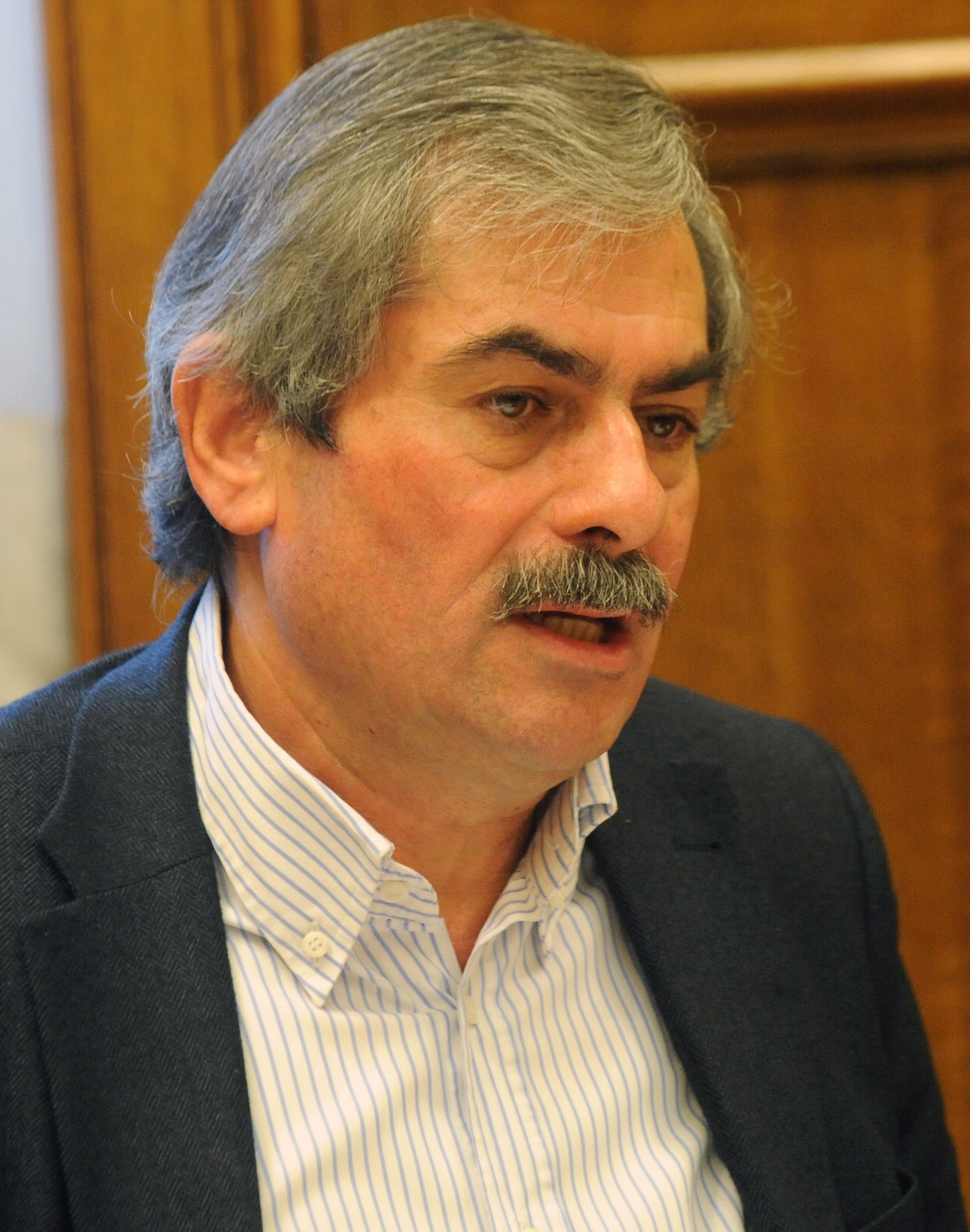 Θανάσης Πετράκος